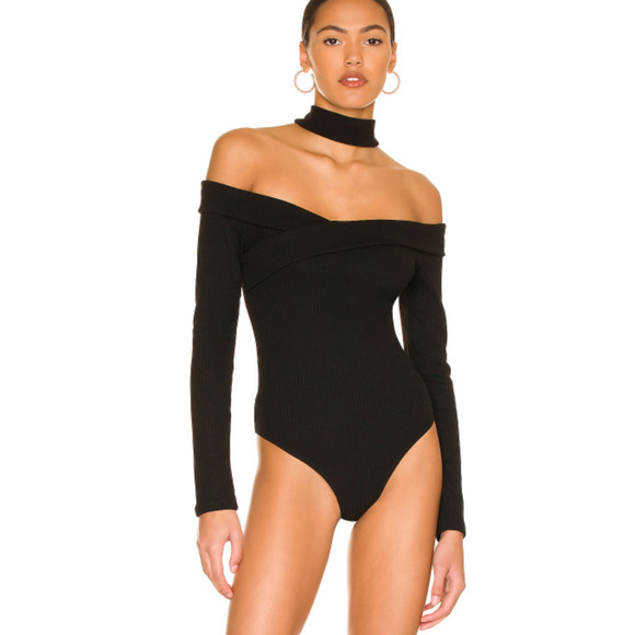 ASTR THE LABEL Black Ribbed Tribeca Off the Shoulder Bodysuit- Size Small- NWT - Picture 2 of 15
